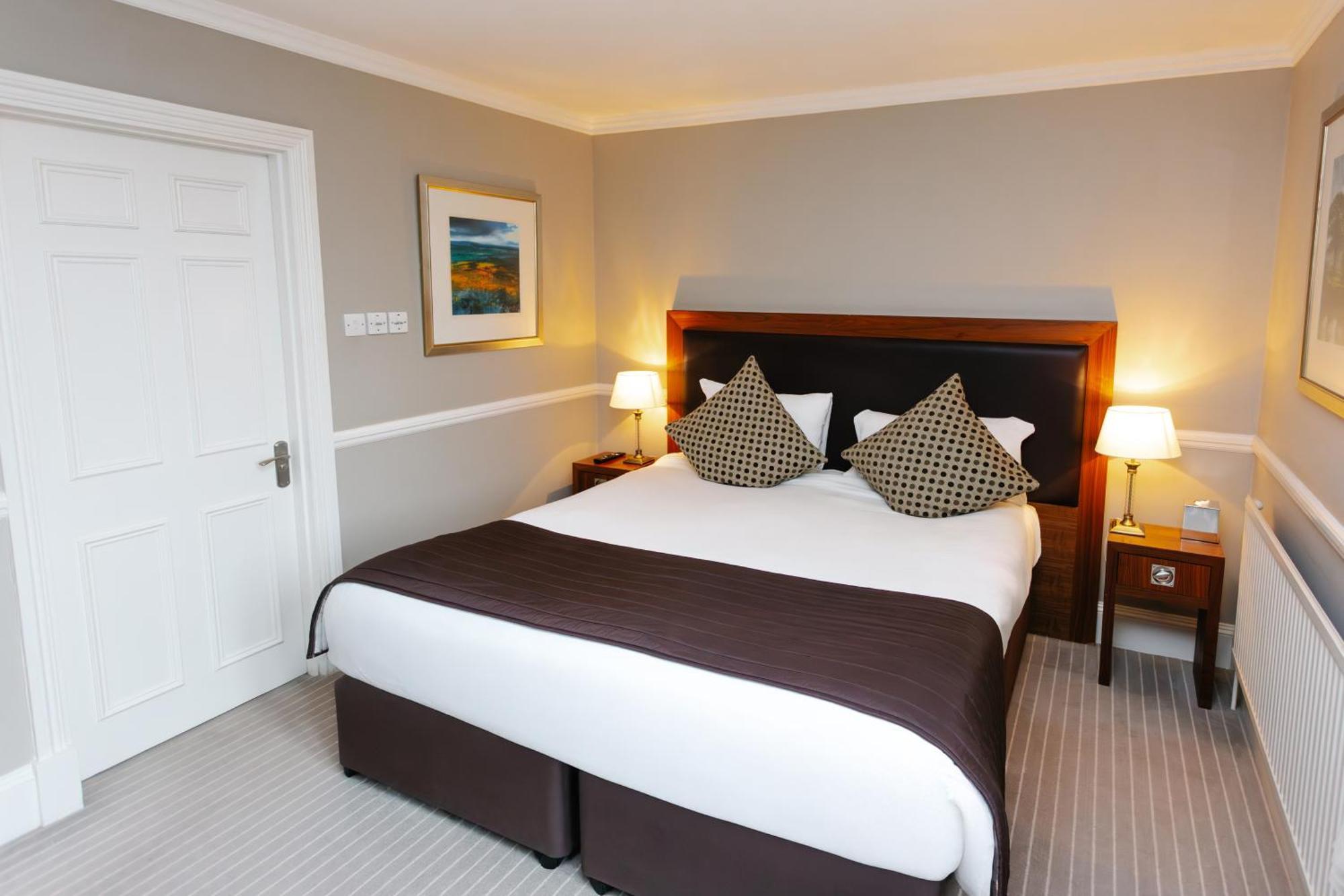 Hatton Court Hotel Gloucester Exterior photo